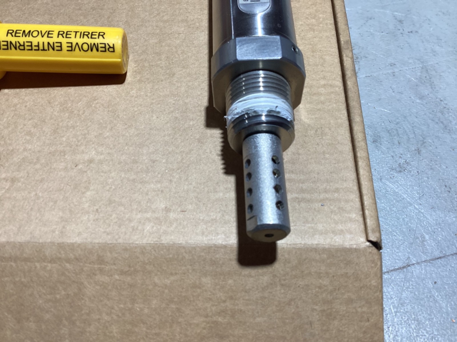 Vaisala MMT162 Moisture Transmitter C1DBX0AA60A1A Uin:21….28 VDC