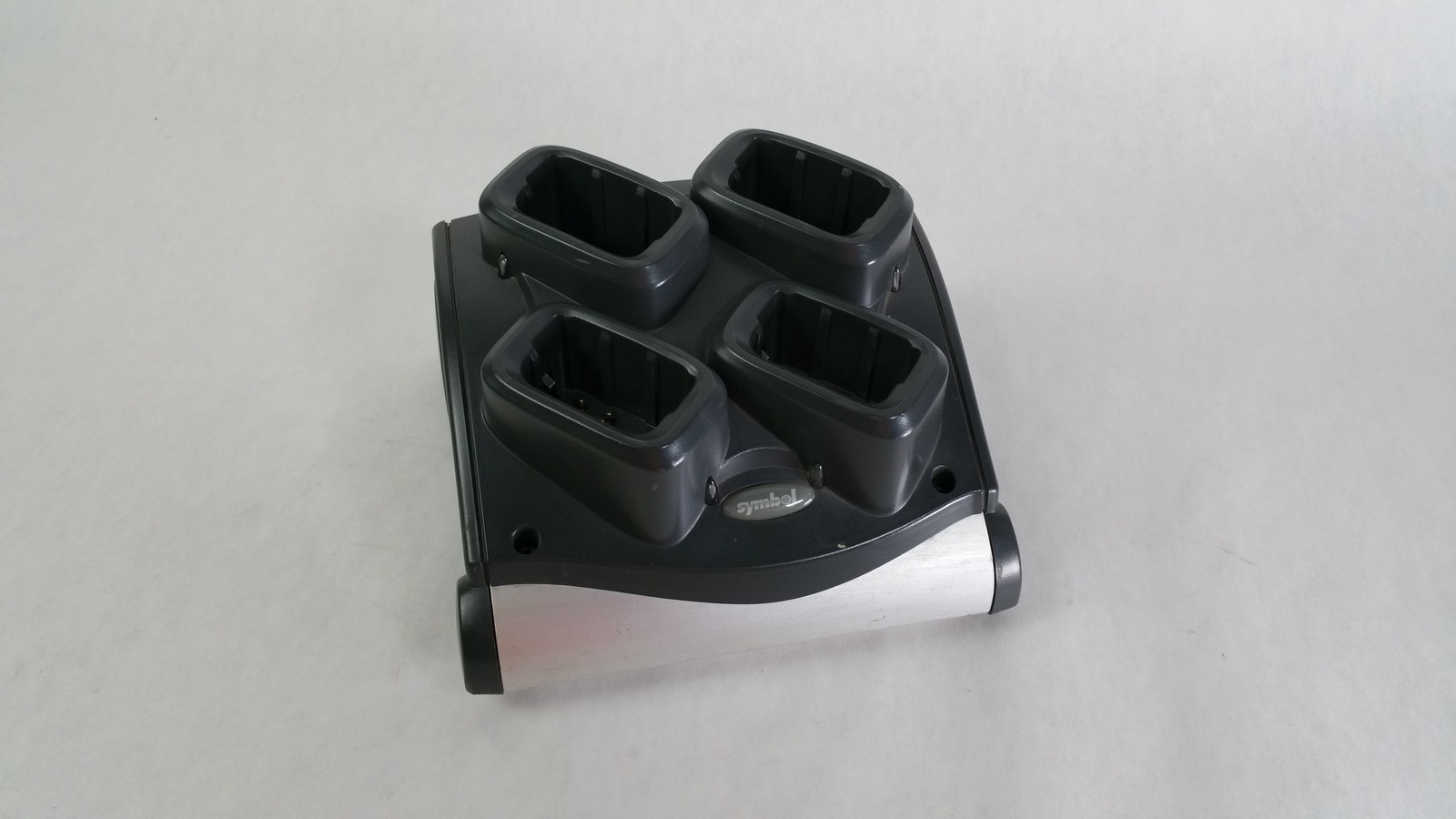 Symbol SAC9000-4000R 4-Bay Battery Charger For MC9000 Series Scanners