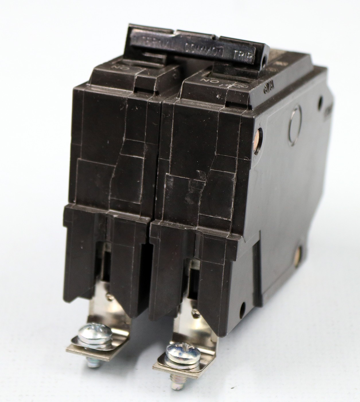 GENERAL ELECTRIC THQB2130 CIRCUIT BREAKER 2 POLE 30A 120/240V Bolt on THQB