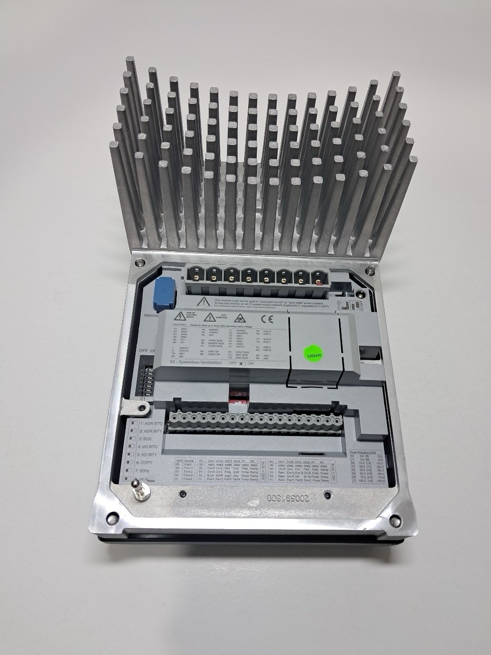 Used – Nord SK 205E-111-340-A INVERTER 1.1 kW 3ph FLA 2.7 Amps 0/400 Hz