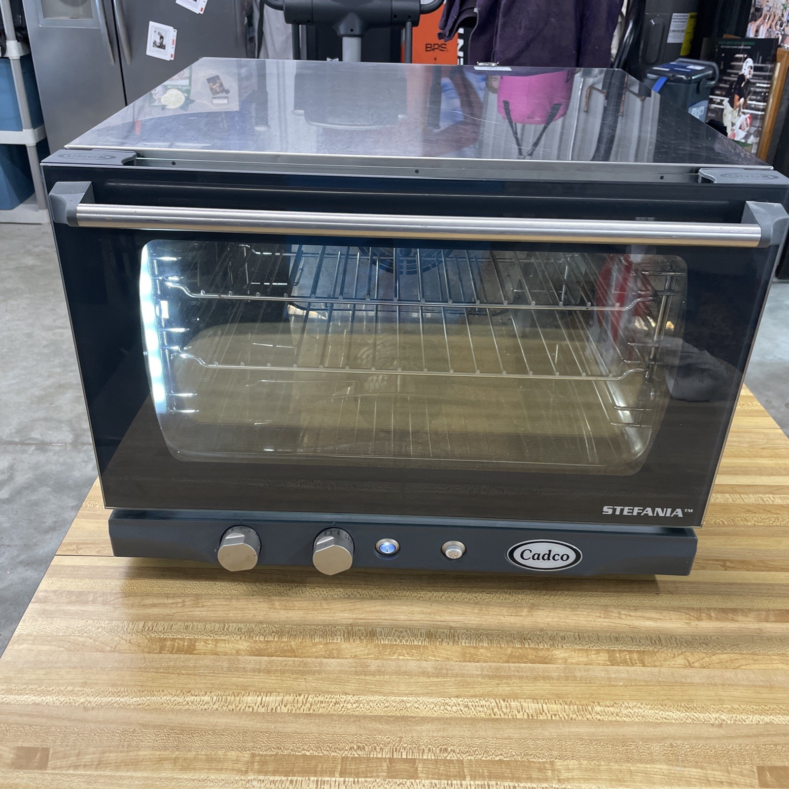Cadco XAFT-113 LineChef Stefania Convection Oven – (3) 1/2 Pan