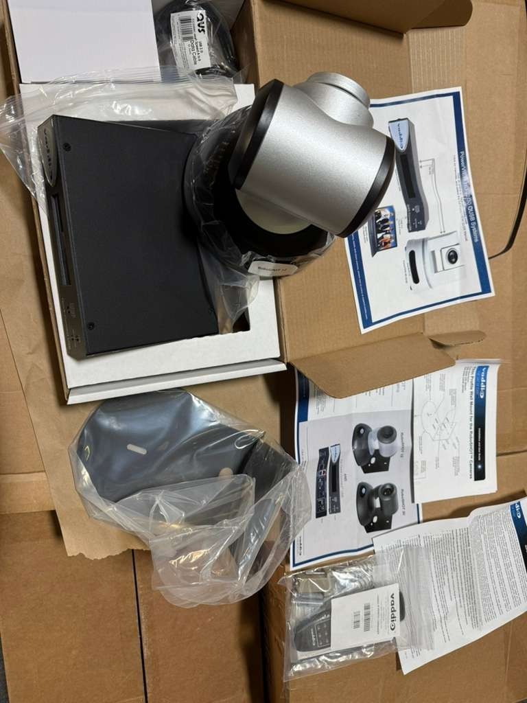 Vaddio RoboSHOT 12 HD PTZ Silver Video Conferencing Camera w/ connector, remote