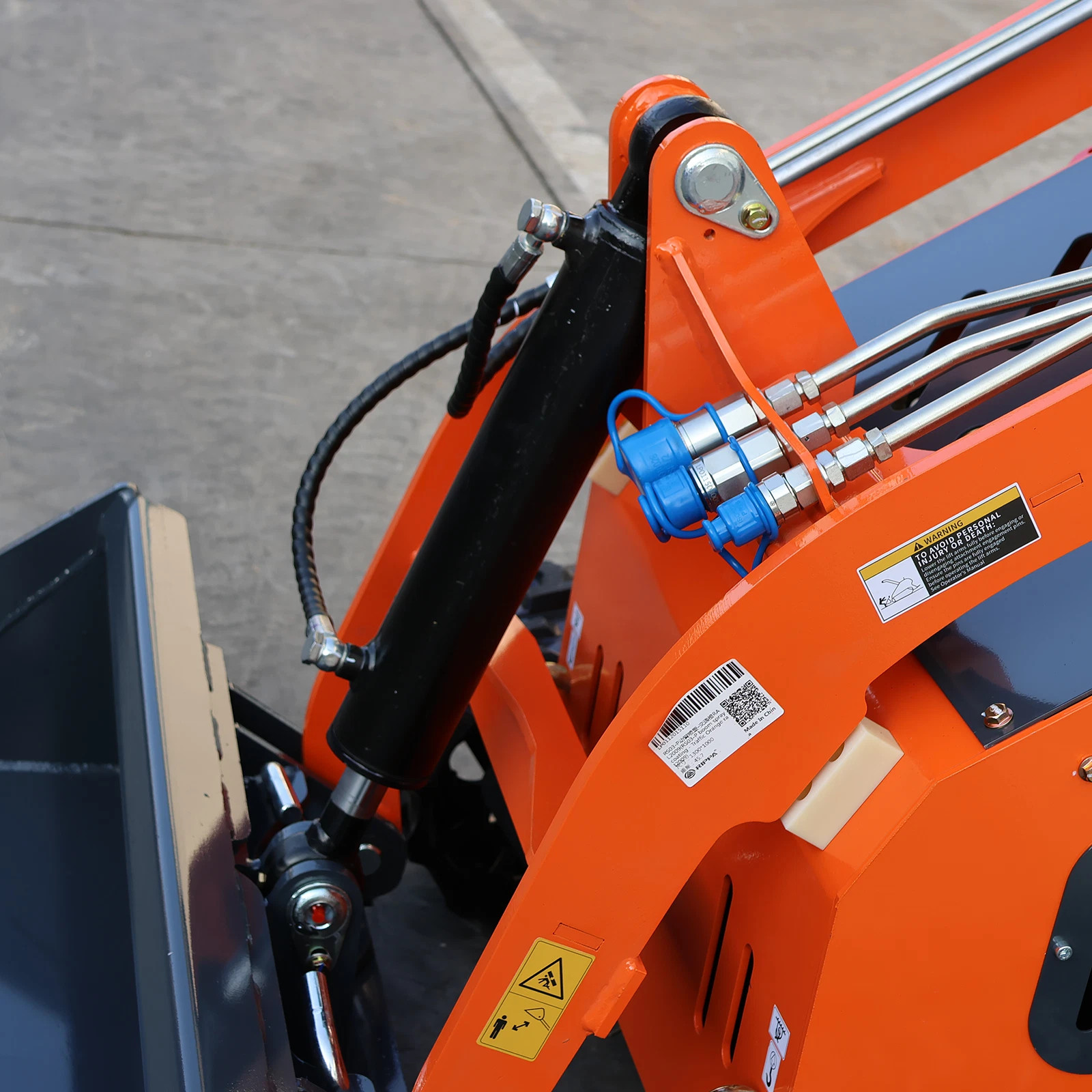 Upgraded Mini Skid Steer 24HP Twin cylinder Tracked Loader Three-stage Pump