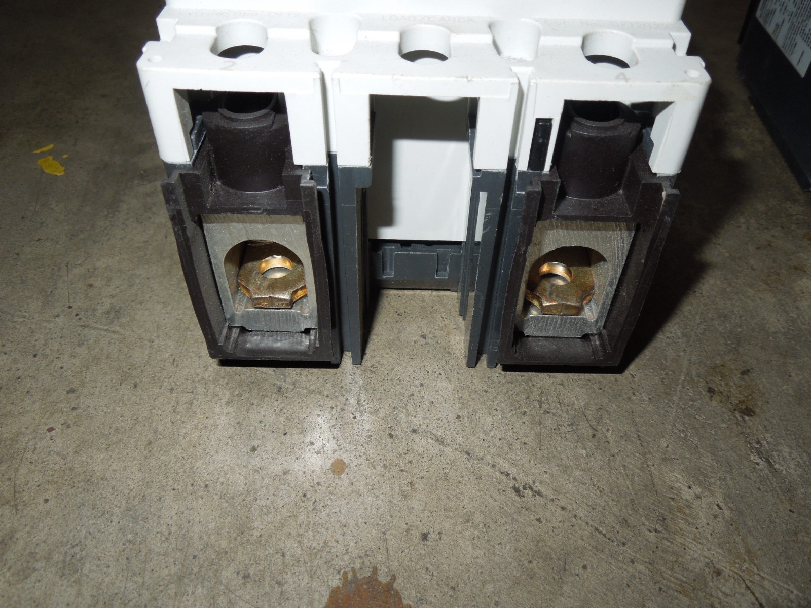 Siemens NFG2F250 225A 2p 600VAC 250V DC Circuit Breaker Used