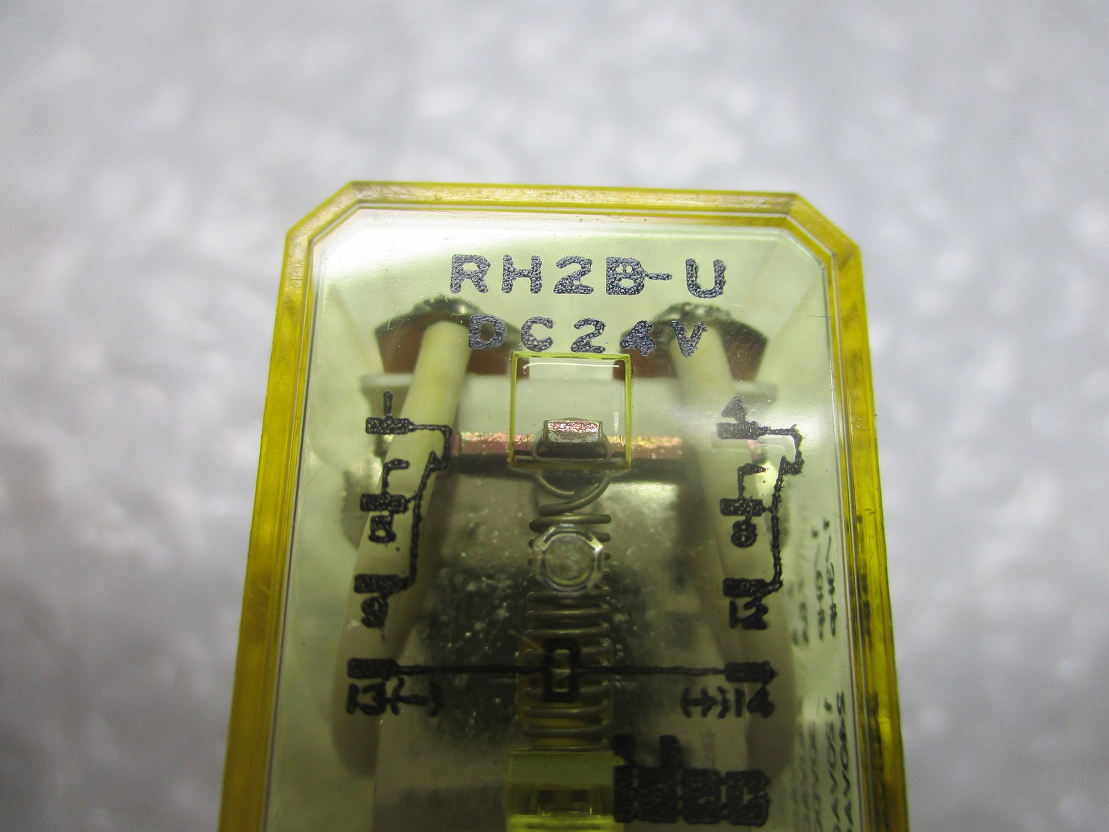 IDEC RH2B-U DC24V RELAY 24V NSNP
