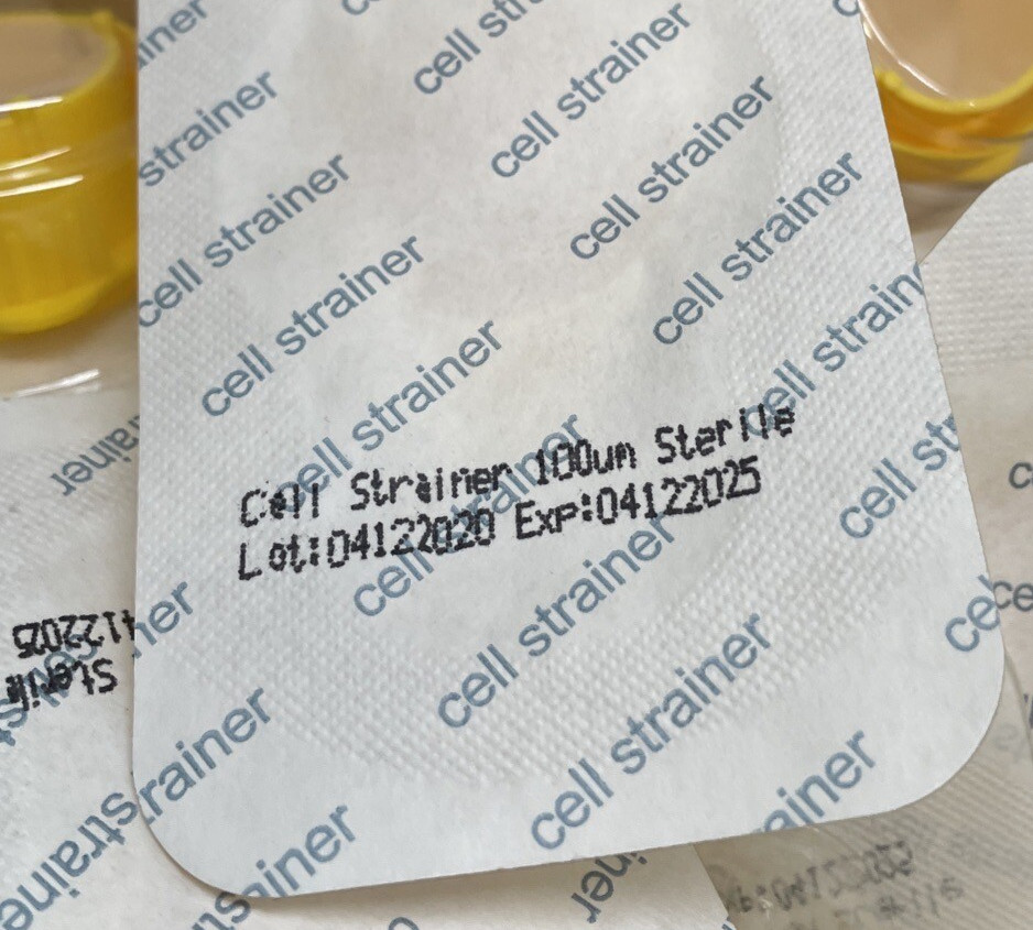 Gen Clone Advanced CELL STRAINERS #25-377, 100μm (50 Units) *See Date*