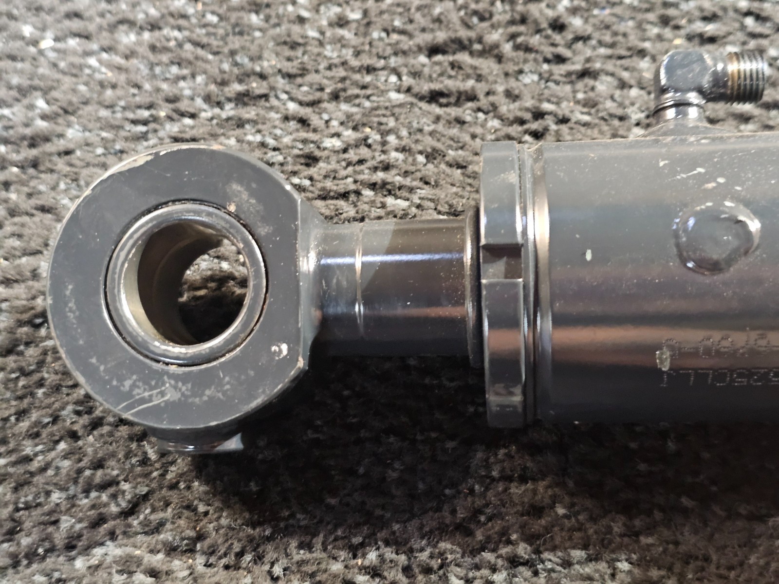 RG158-6760-5 Welded Hydraulic Cylinder 2.77″ OD x 26″ Retracted x 1.40″ Rod