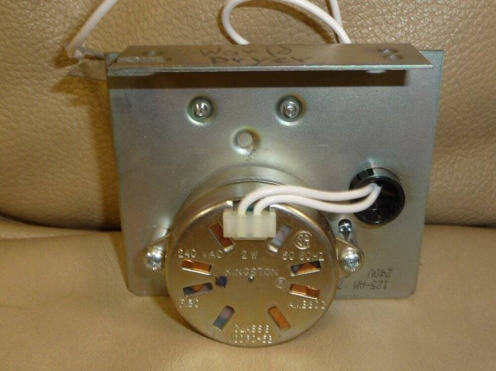 World Dryer Kingston Timer MOD 60-5B 240V 125-AM 7340 New TBWOODS BK3658 BK36