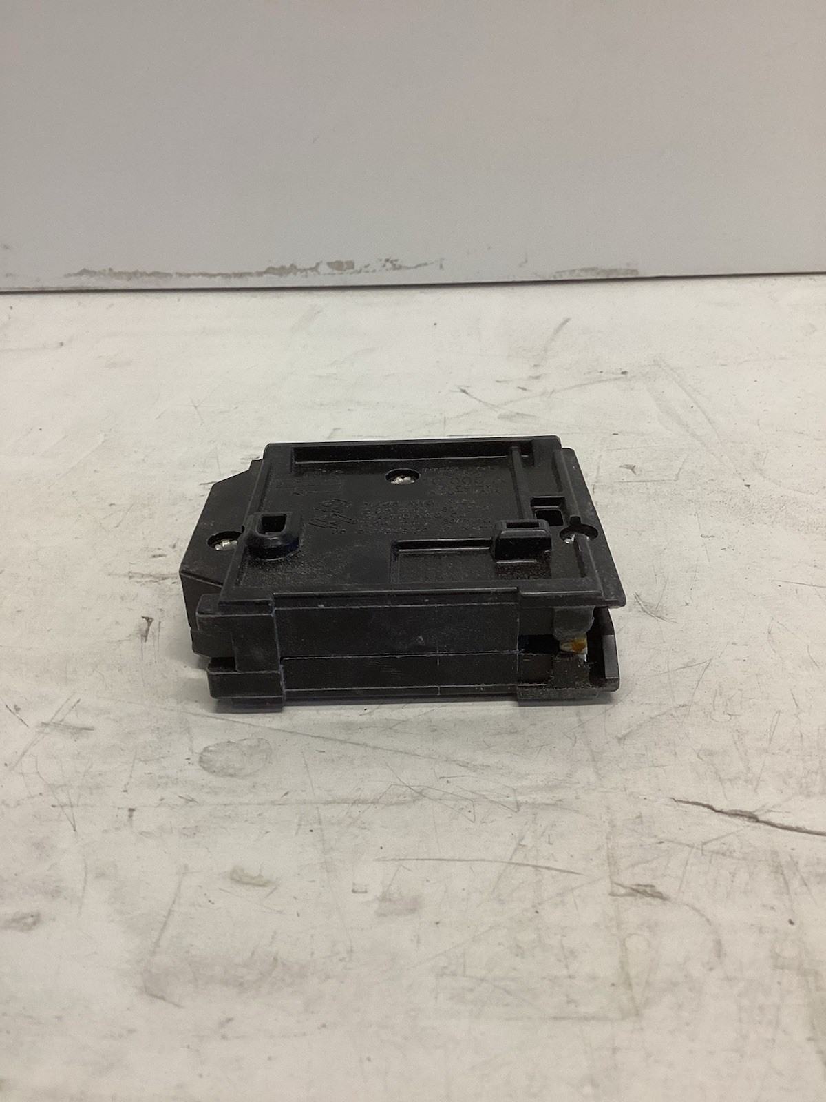 SQUARE D Hom120 Single Pole Breaker H-125