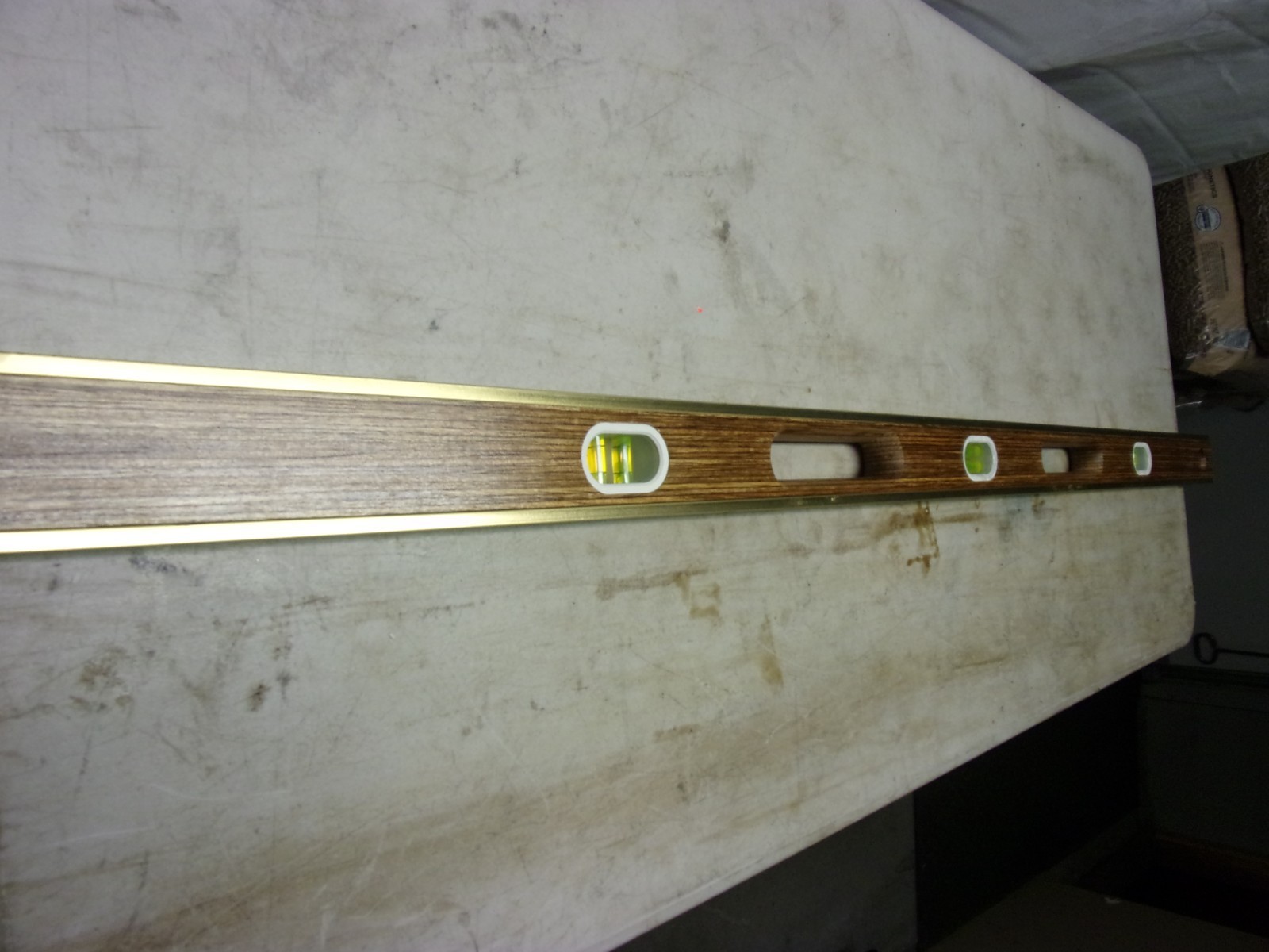 STARRETT 48″ Brass Bound Laminated Mahogany Builders & Contractors Level NOS