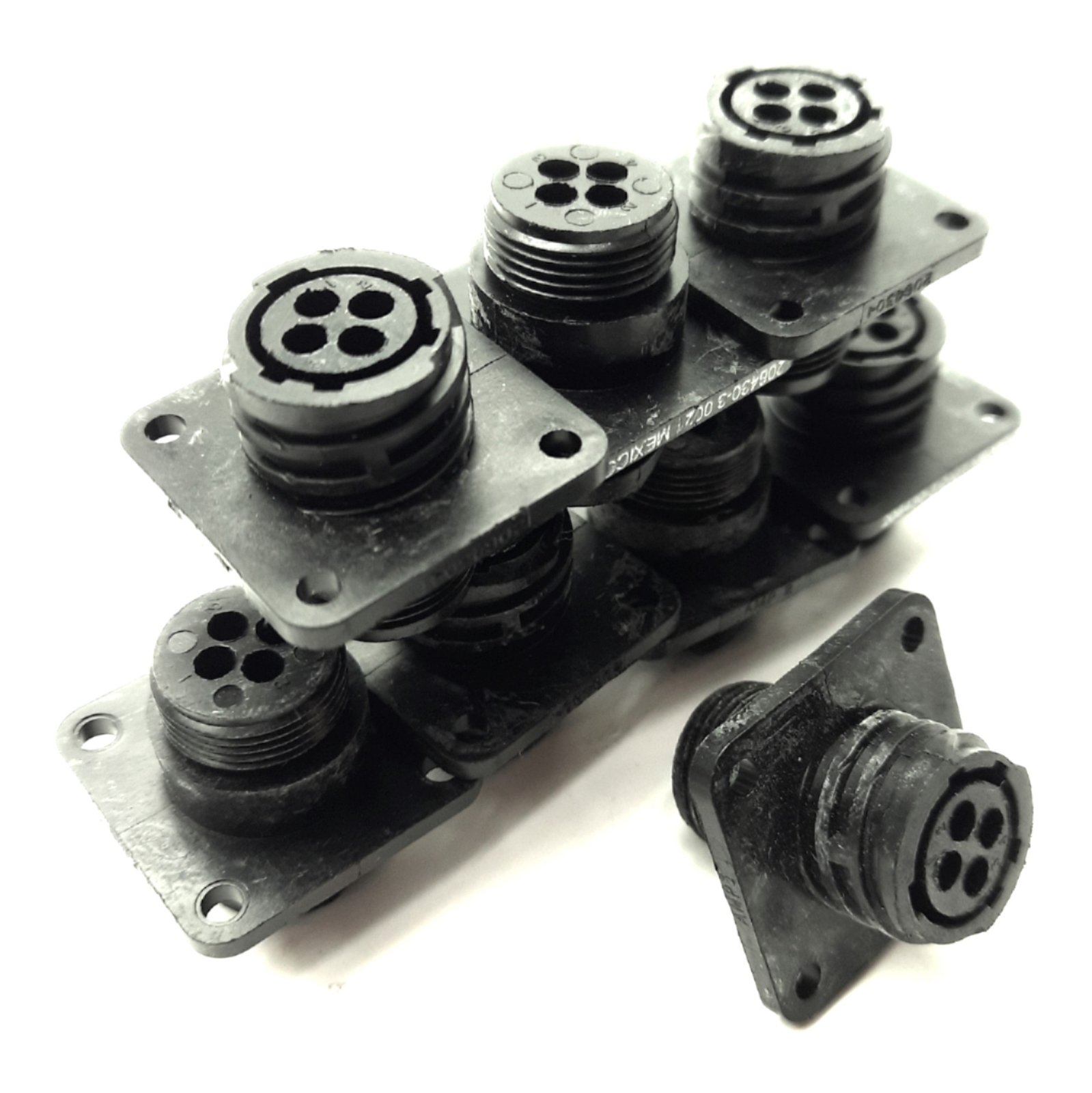 Lot of 8 TE Connectivity 206430-1 Circular Connector Housing, 4-Pin, Size 11