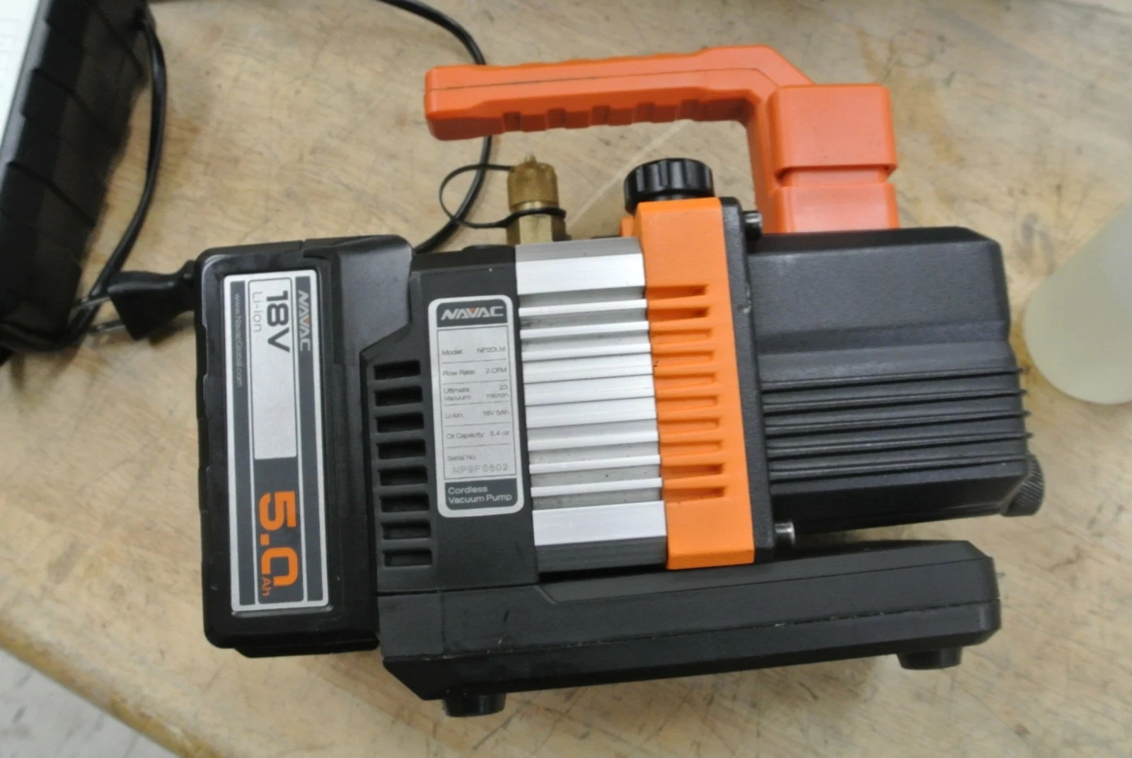 NAVAC NP2DLM 2 CFM Cordless BreakFree Vacuum Pump w/ Battery A2L Compatible