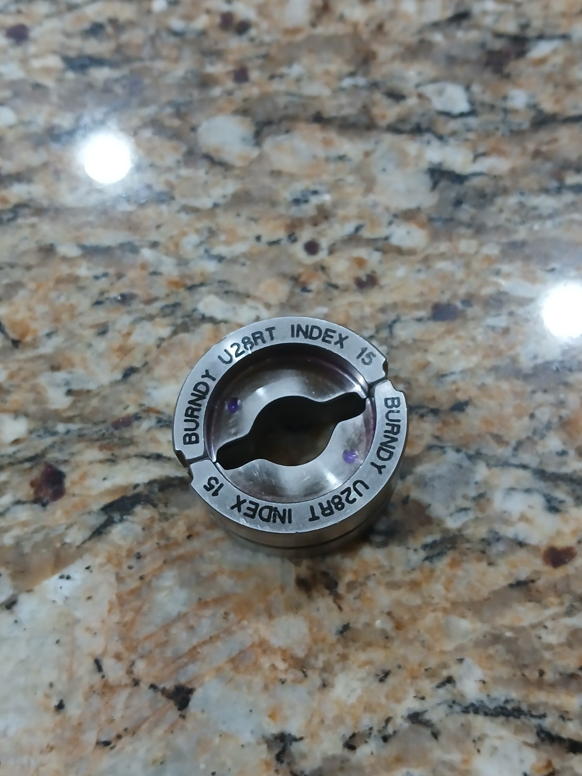 BURNDY U28RT Crimp Die Index 15 Hydraulic Compression Tool Die