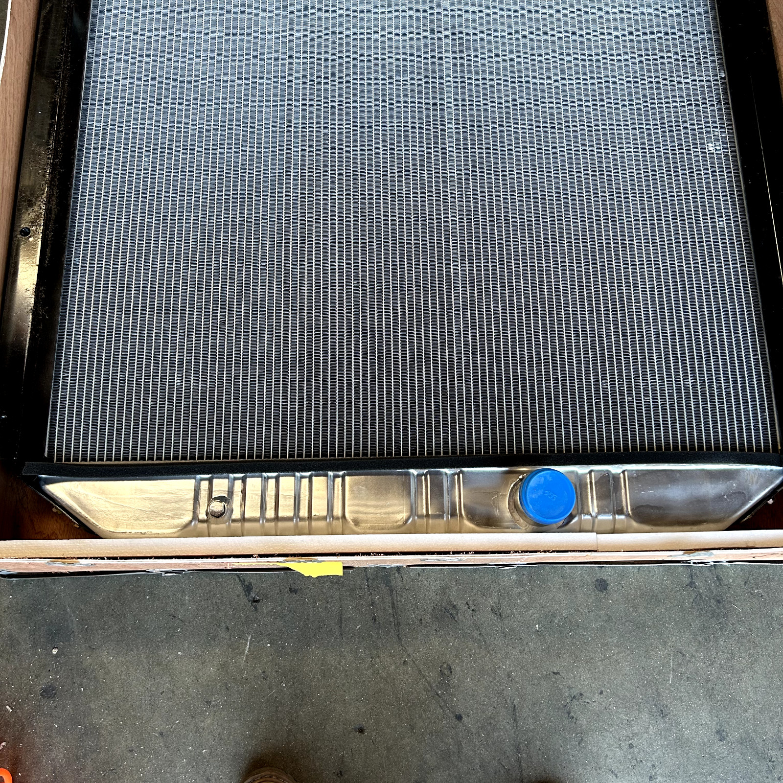 208-03-61610 CORE RADIATOR ASSY ,WATER FITS KOMATSU PC400-6 PC400LC-6 PC450-6