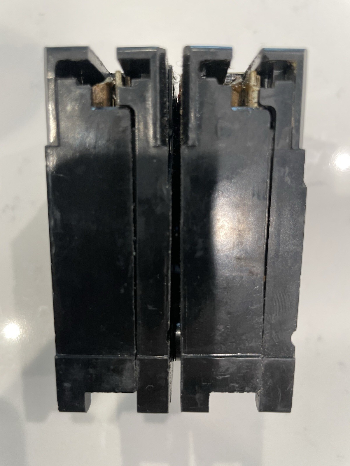 Eaton BR2100 C2100 100A 2-Pole 120/240V Circuit Breaker Common Trip