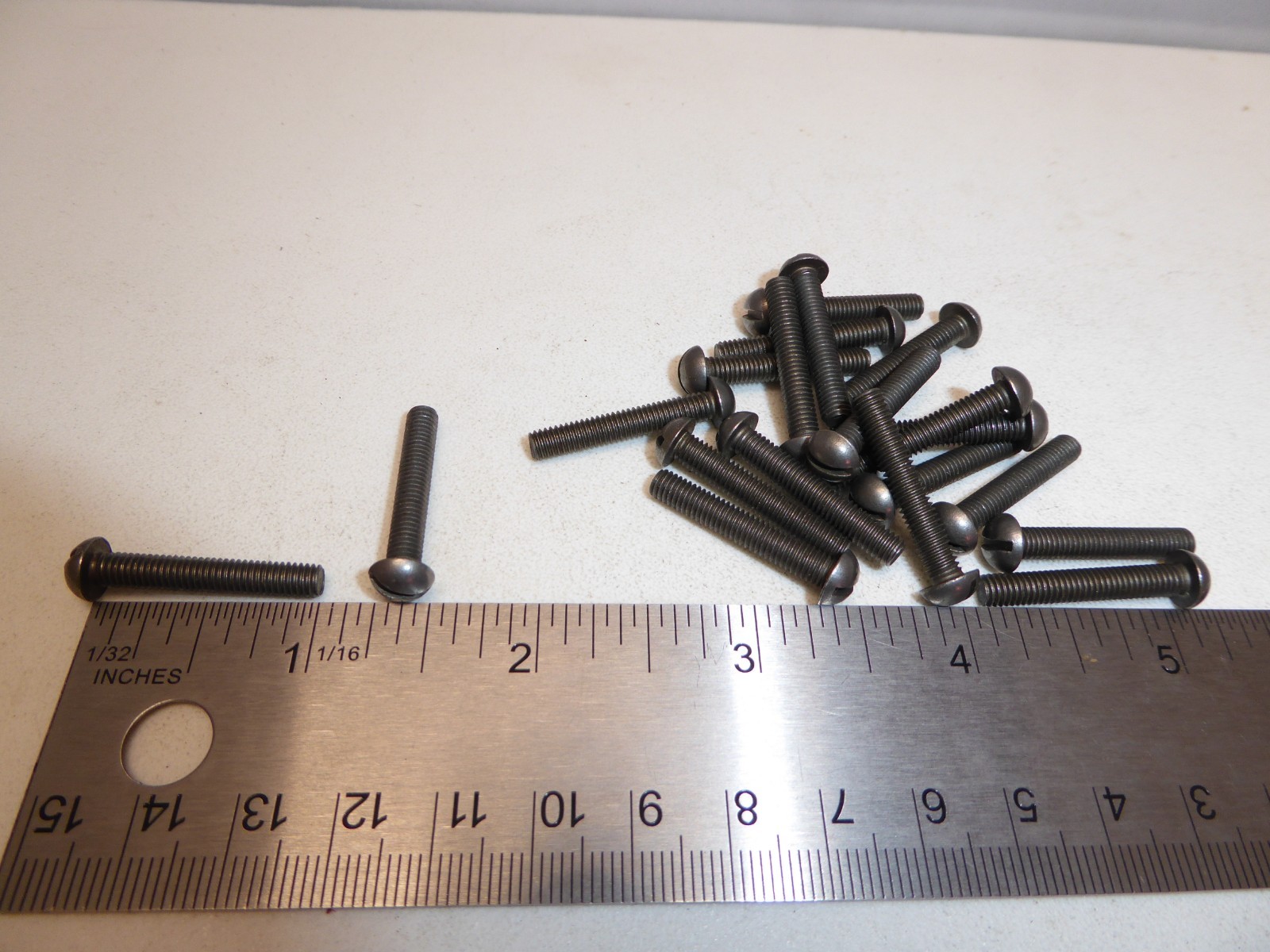 8-36 x 1″ Round Head Slotted Machine Screw Steel VINTAGE USA Made NEW Qty 20