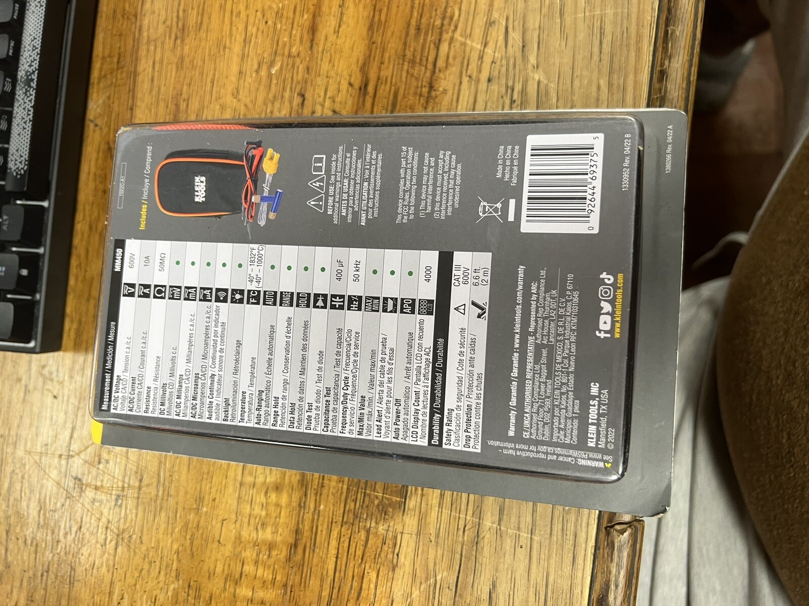 Klein Tools MM450 Slim Digital Multimeter, TRMS Auto-Ranging, 600V