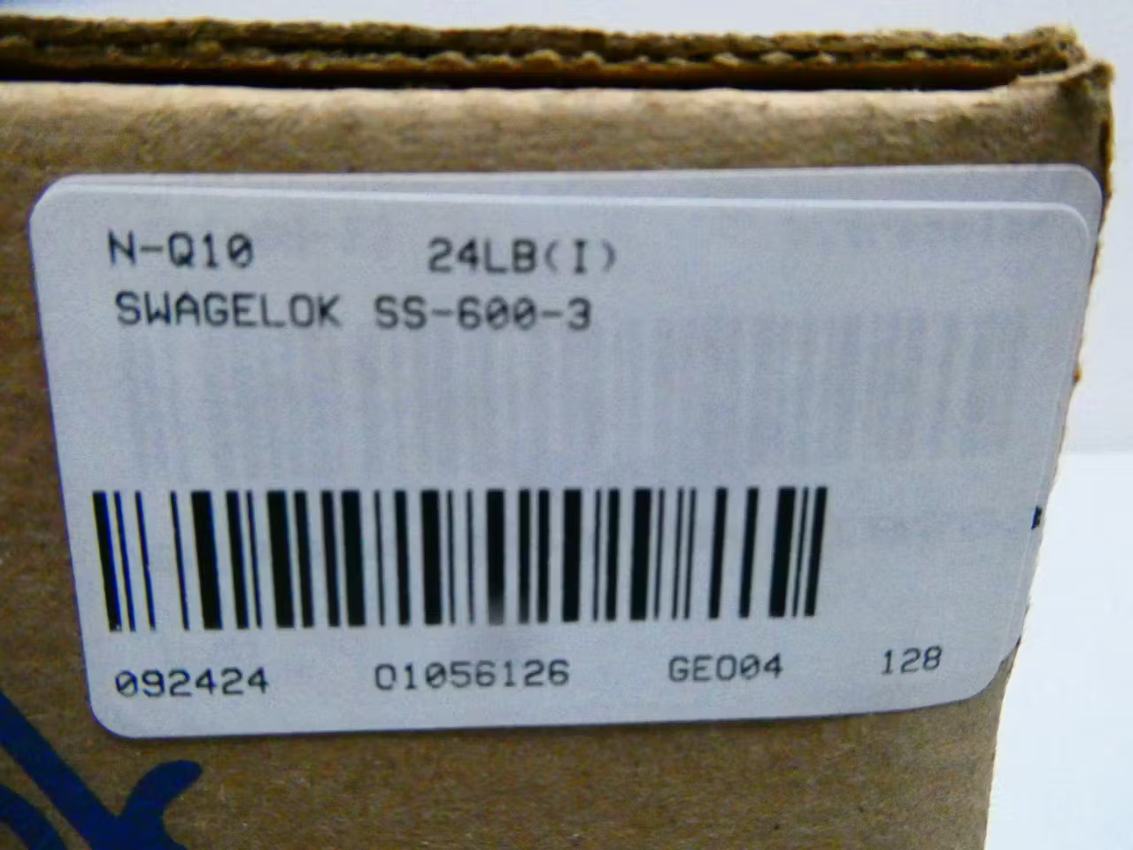 Box Of 100 Swagelok SS-600-3 Stainless Union Tee 3/8in Tube