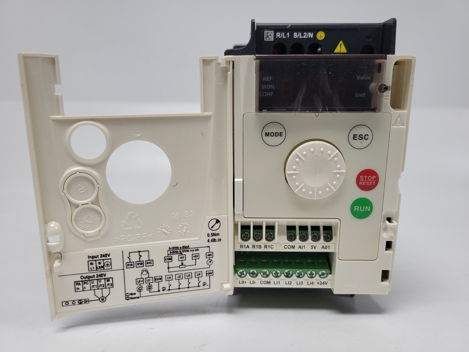 Schneider Electric ATV12H075M2 VFD, 1HP, 200-240V, 1-Phase, Heatsink