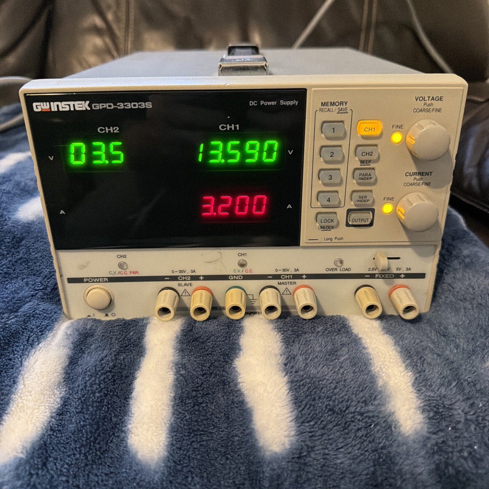 GW Instek GPD-3303S 3-Channel Programmable Linear DC Power Supply 195W