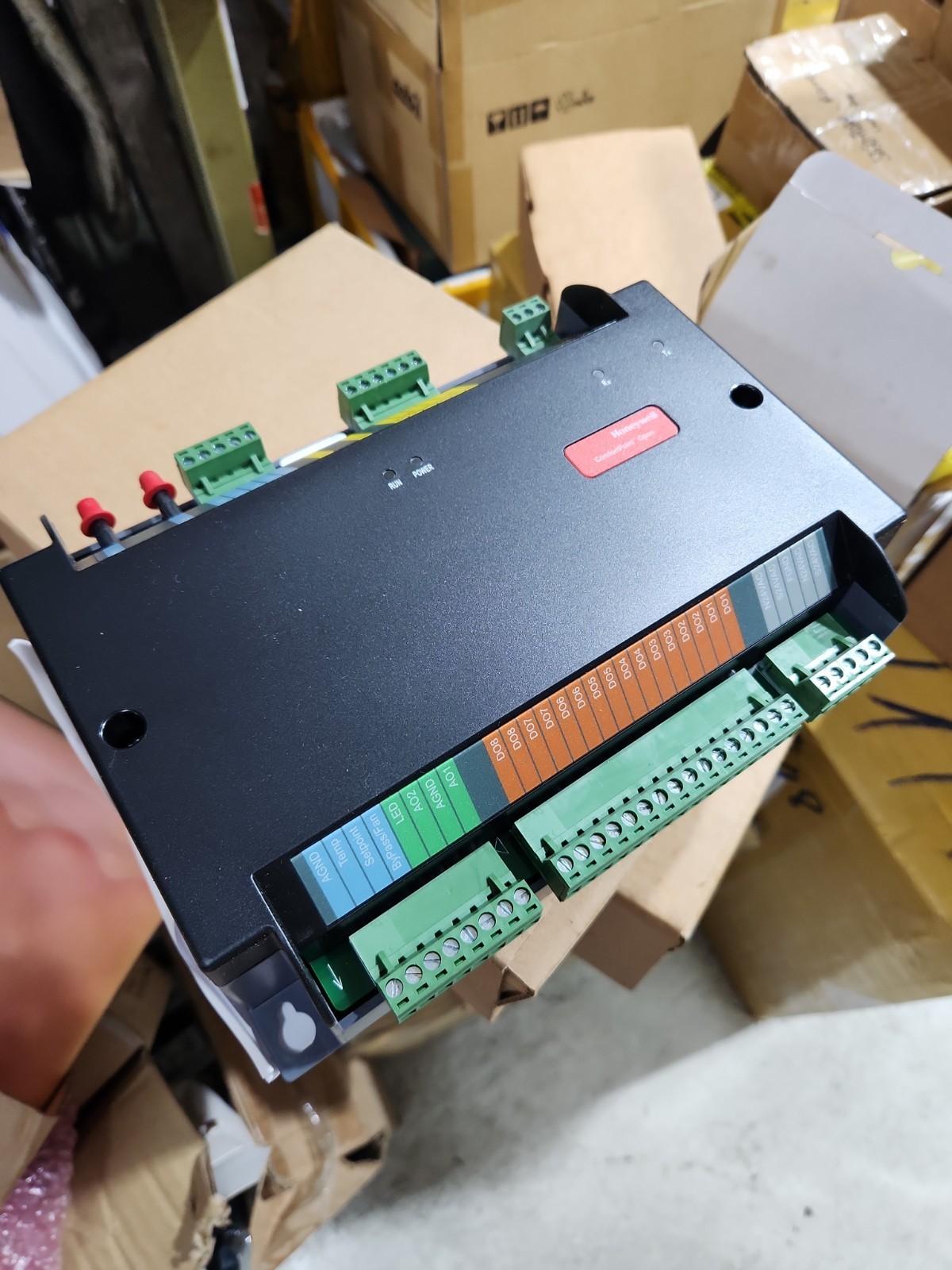 Honeywell CP-VAV Controller NEW! 24vac IP20 10 Units Available New In Box