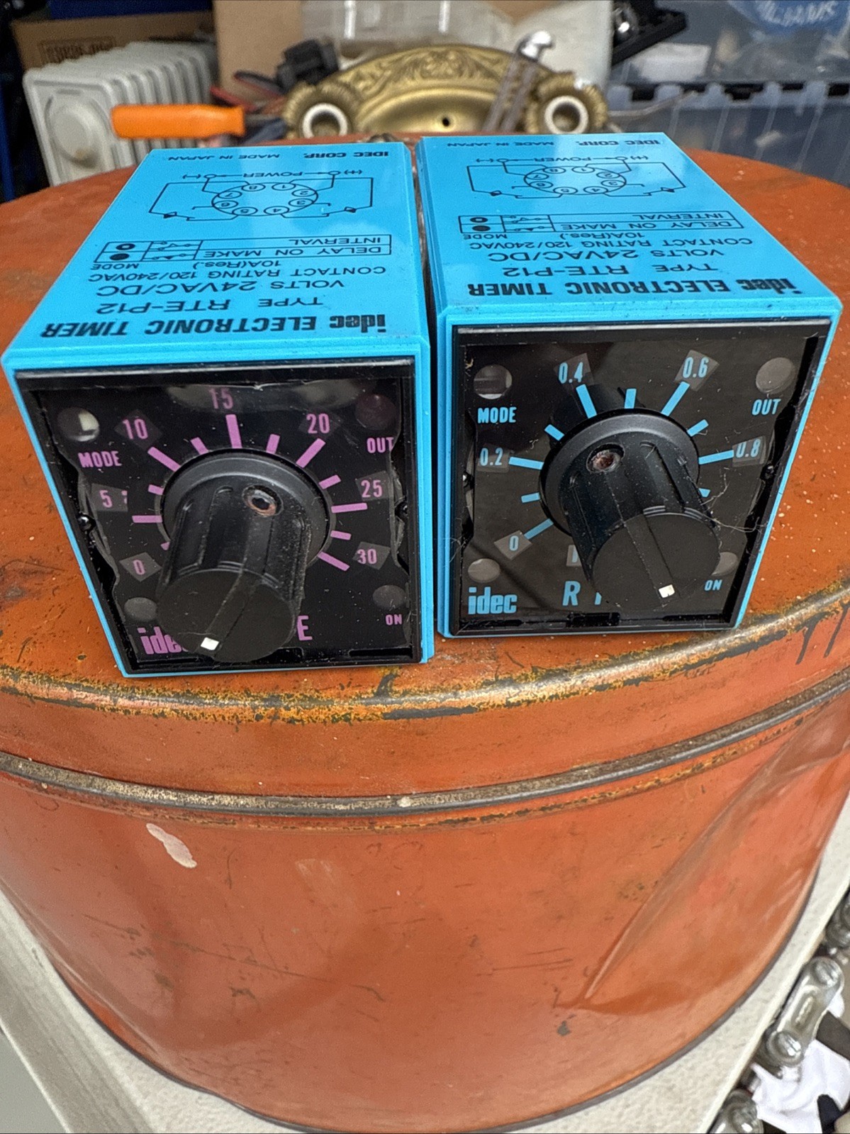 Idec RTE-P11 Electronic Timer RTEP11 10 Amp 120VAC Reversible Face Plate 8 Pin-2