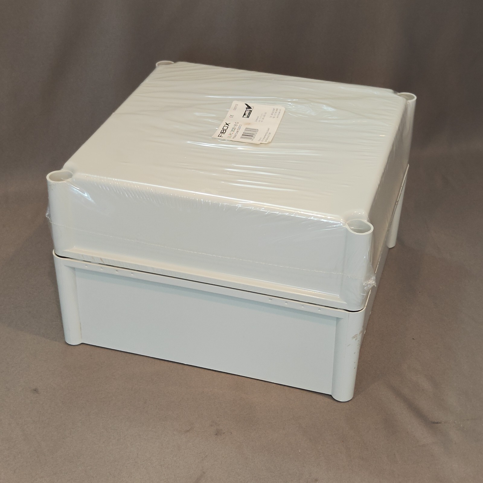FIBOX UL PC 2828 18 G Plastic Electrical Enclosure, 11 x 11 x 7.1″, Has Stain