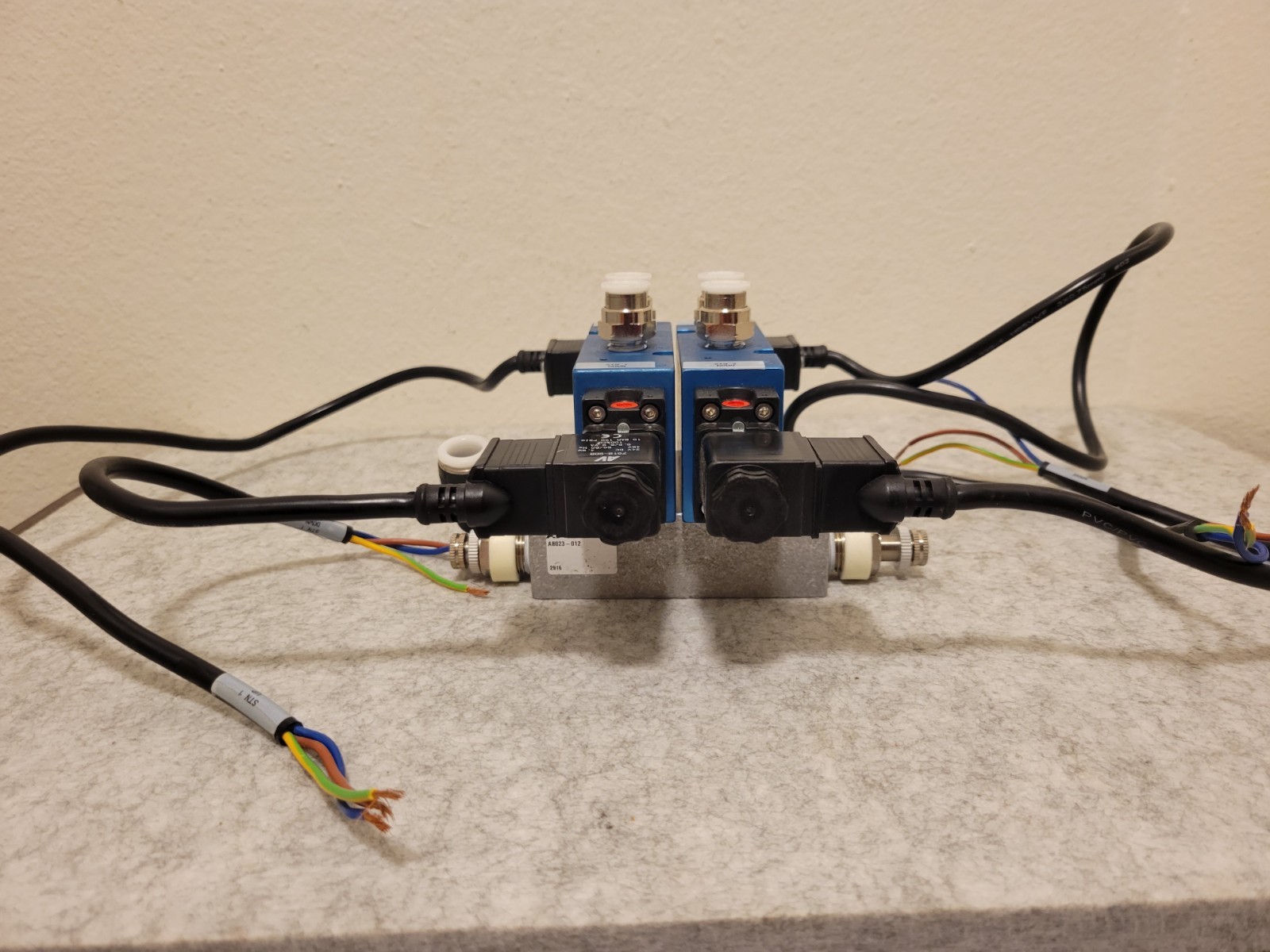 Automatic Valve L2103CBWDW Series Valve Solenoid 7019-9DB – 24vdc
