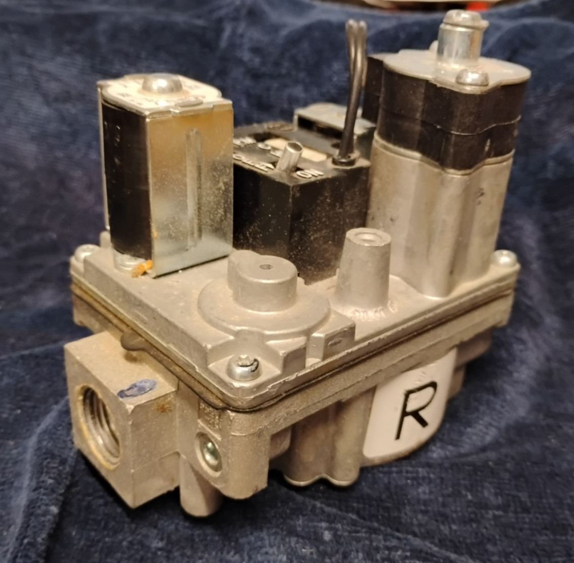 WHITE RODGERS 36E54 201 36E54-201 Gas Valve TRANE Amer STD C340995P01