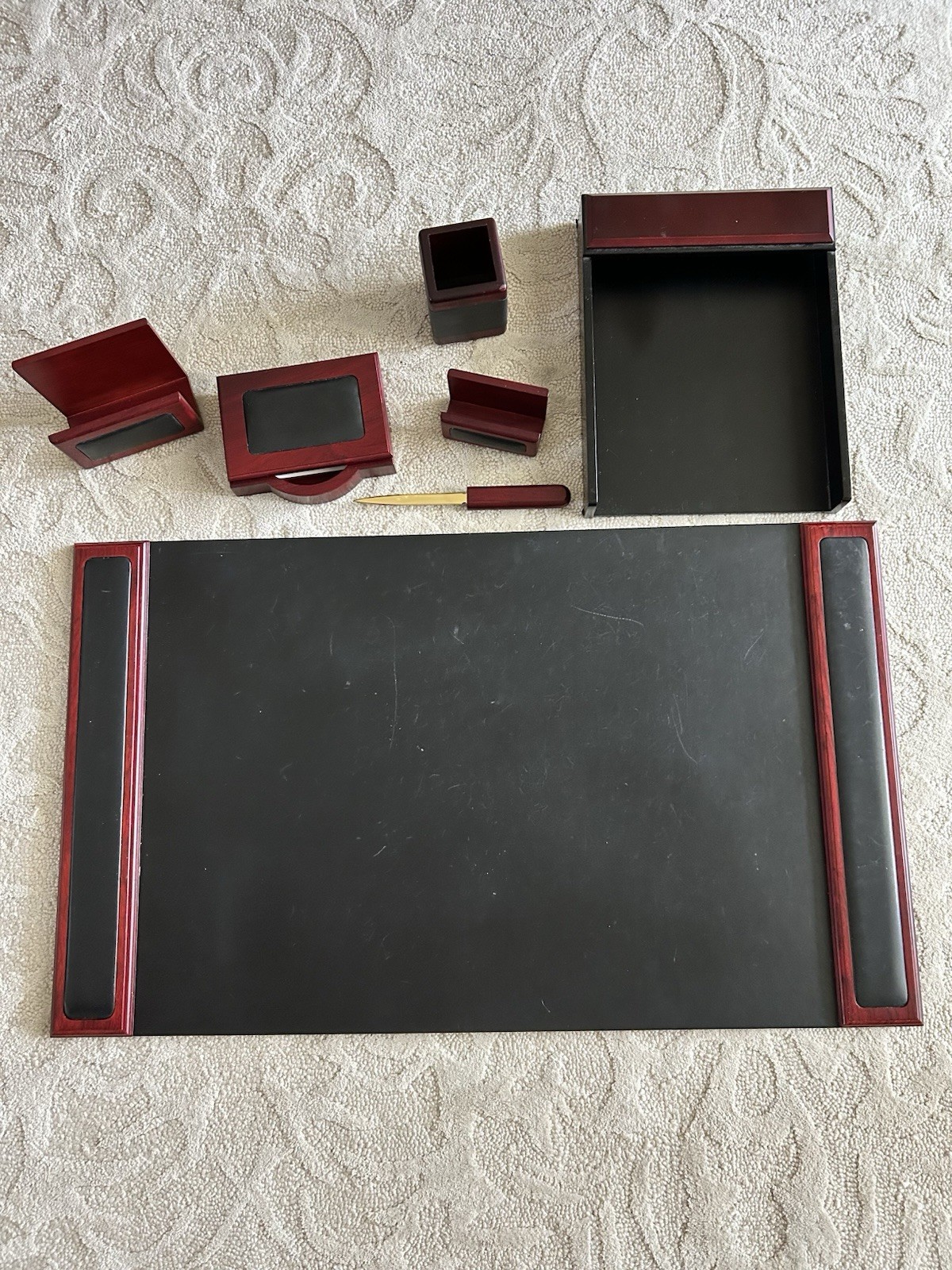Dacasso Wood & Leather Desk Set 7 Pieces Luxury Professional Office