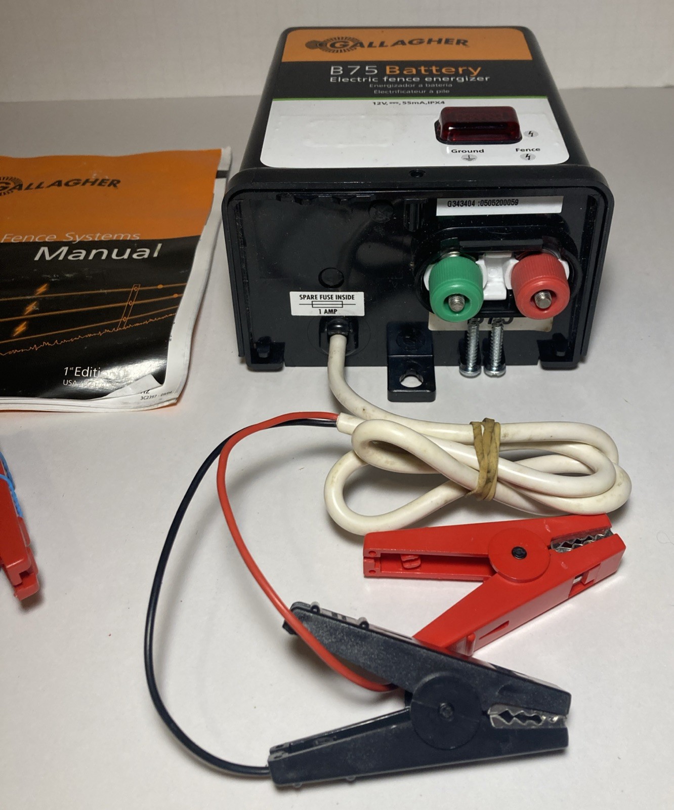 Gallagher Portable Battery Electric Fence Energizer B75 G343404- Up to 50 Acres
