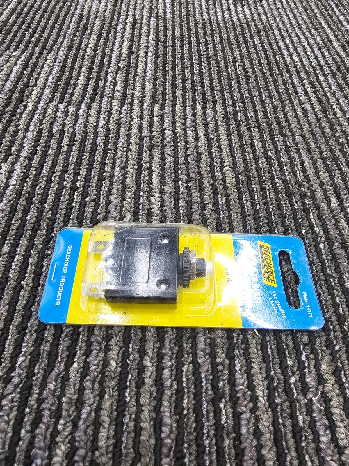 (QTY 3) SEACHOICE 13171: 30A Single Pole Push-To-Reset Circuit Breaker