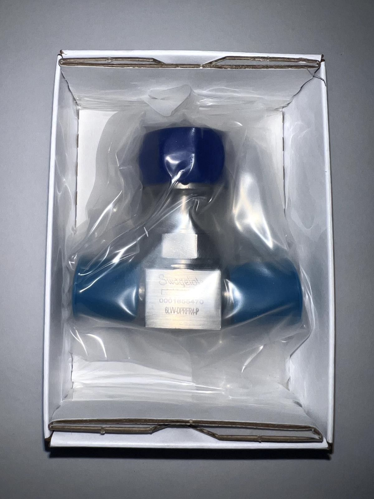 Swagelok 6LVV-DPRFR4-P VIM-VAR Manual Diaphragm Sealed Valve – Blue/Silver