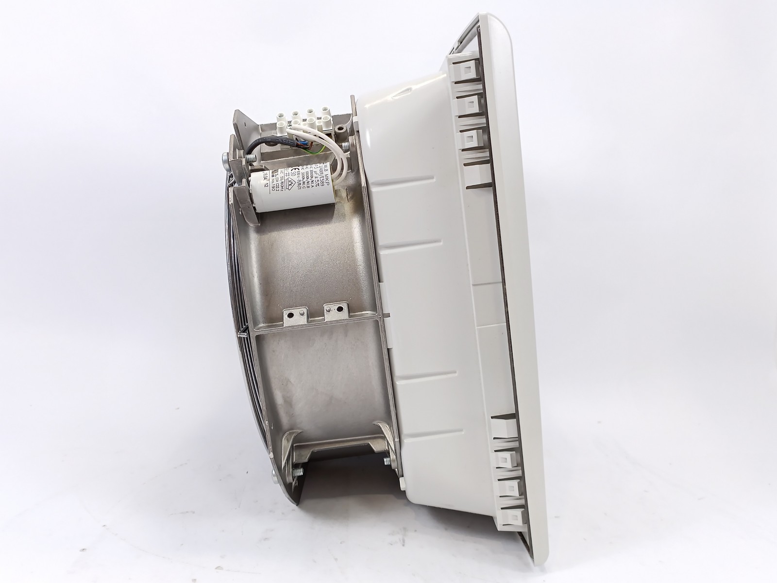 Schneider Electric NSYCVF850M230PF ClimaSys Fan 850M3/H 230V IP54