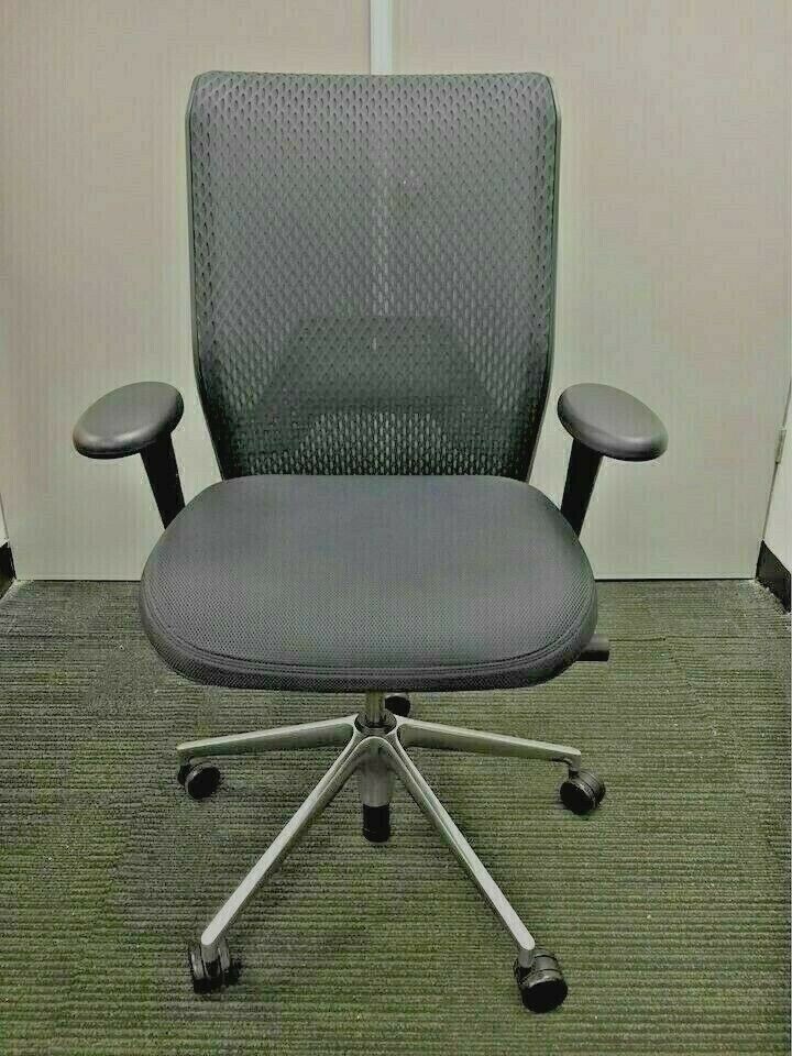 VITRA ID DARK BLUE MESH TASK CHAIR