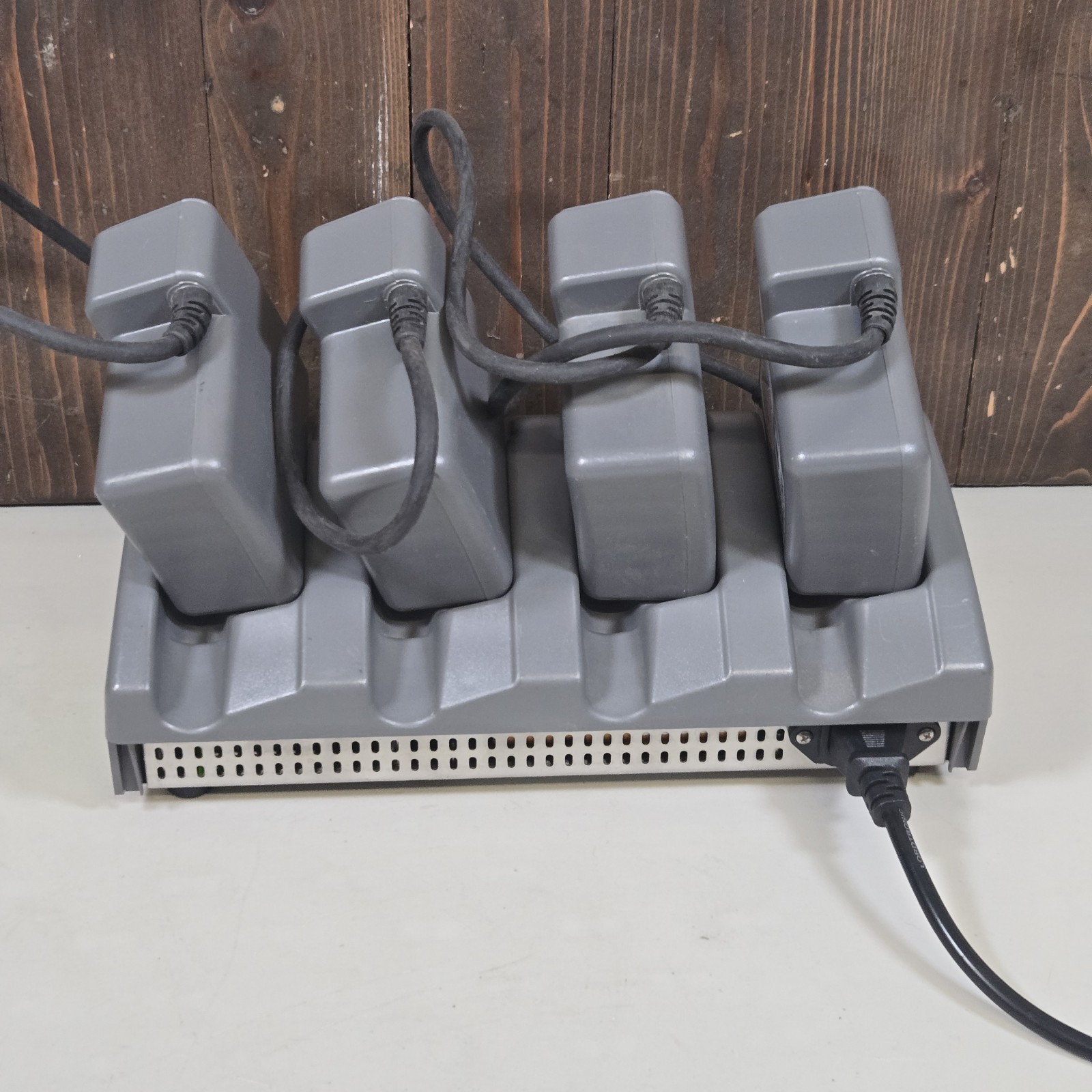 HeartWare Battery Charger 1600 With 4 Heartware 1650 Batteries Tested Power On