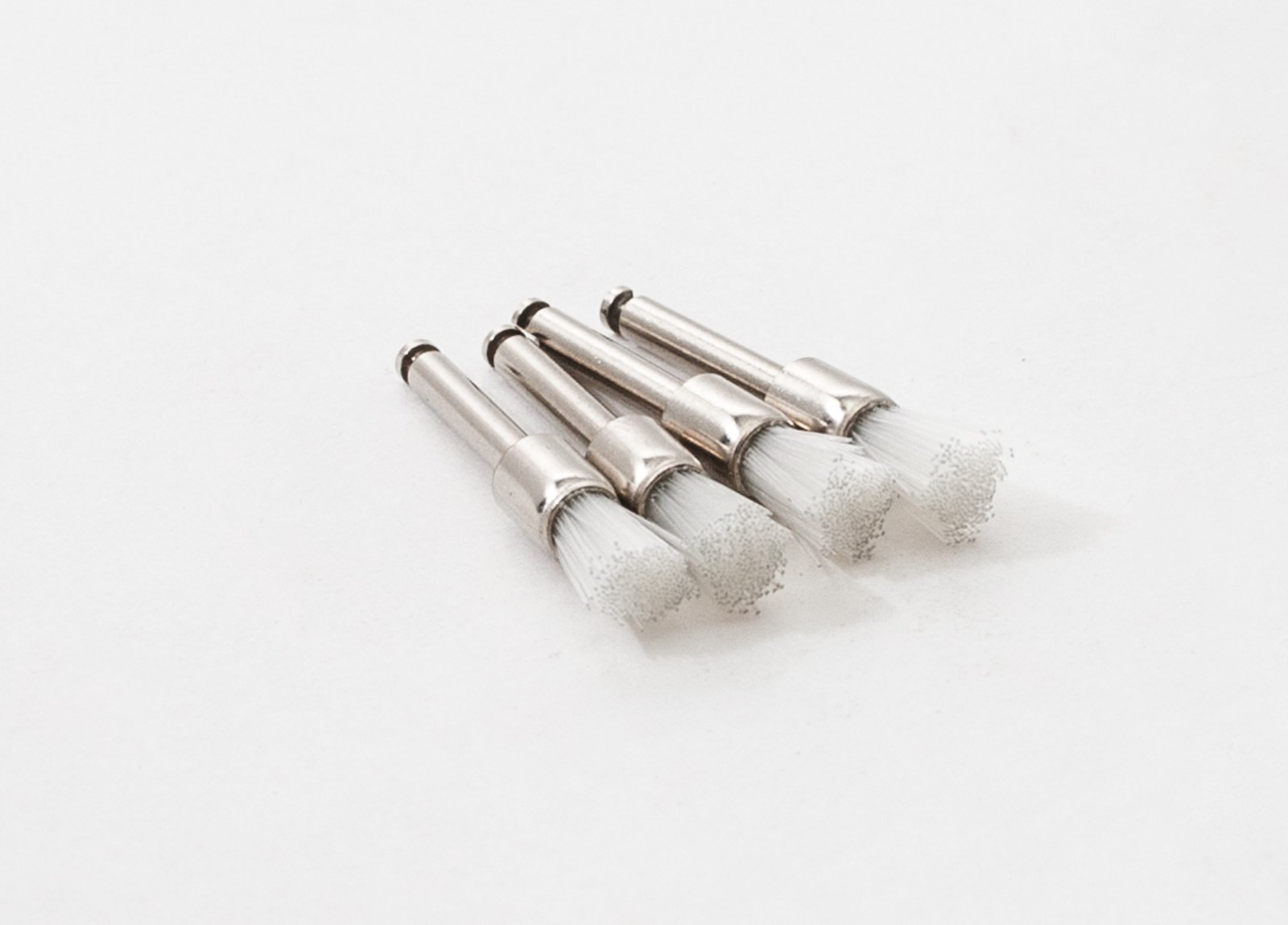 Dental Prophylaxis Prophy Brushes Latch Type RA Flat 4.5mm White Nylon – 200/BOX