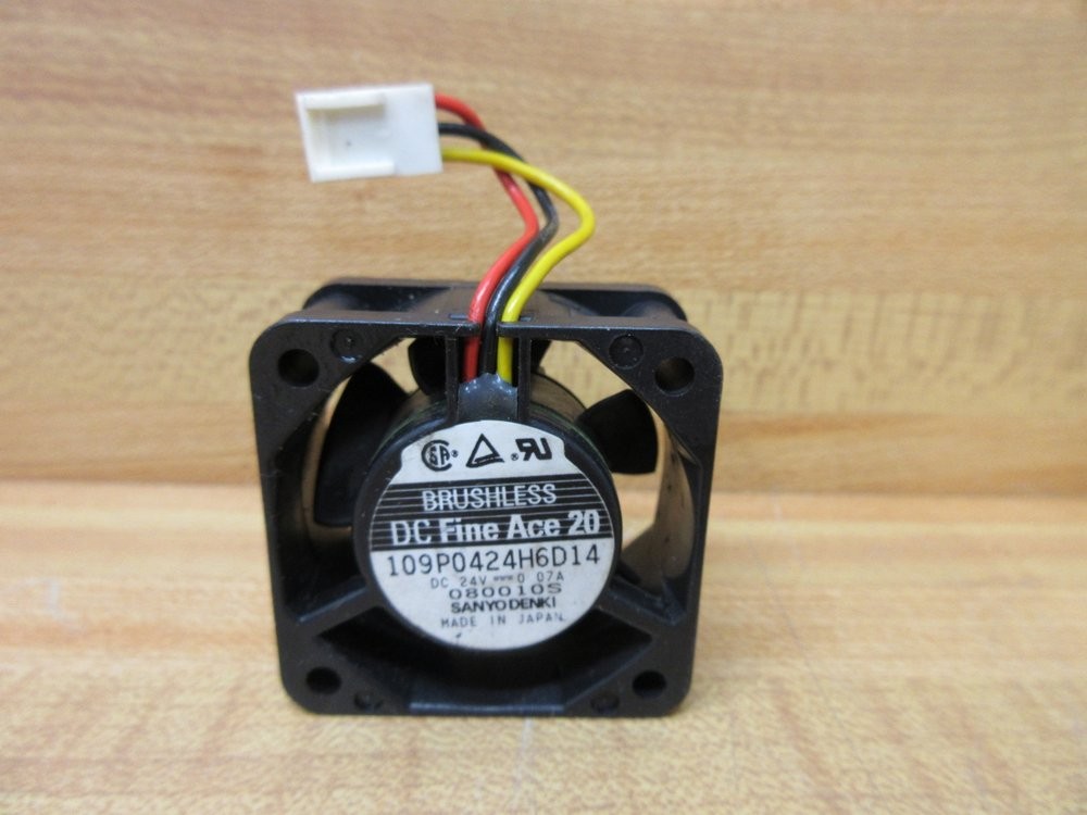 Sanyo Denki 109P0424H6D14 Fan DC Fine Ace 20