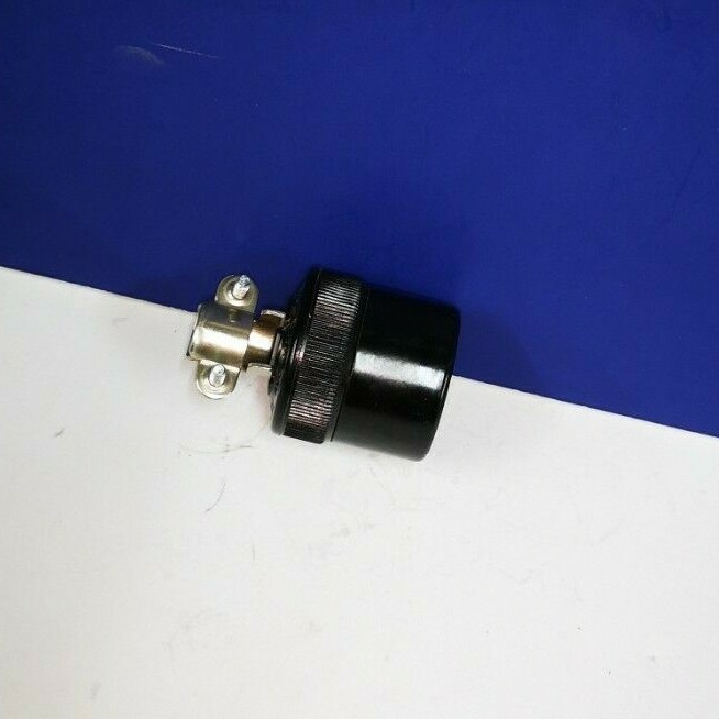 LEVITON Locking CORD CONNECTOR Female Plug w/ Grip 10A-250V 15A-125V NEW 5111