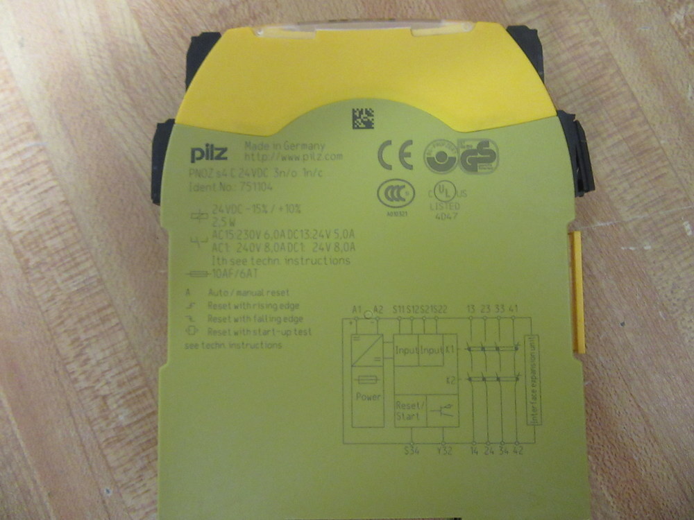 Pilz PNOZ s4 C 24VDC 3n/o 1n/o Safety Relay 751104