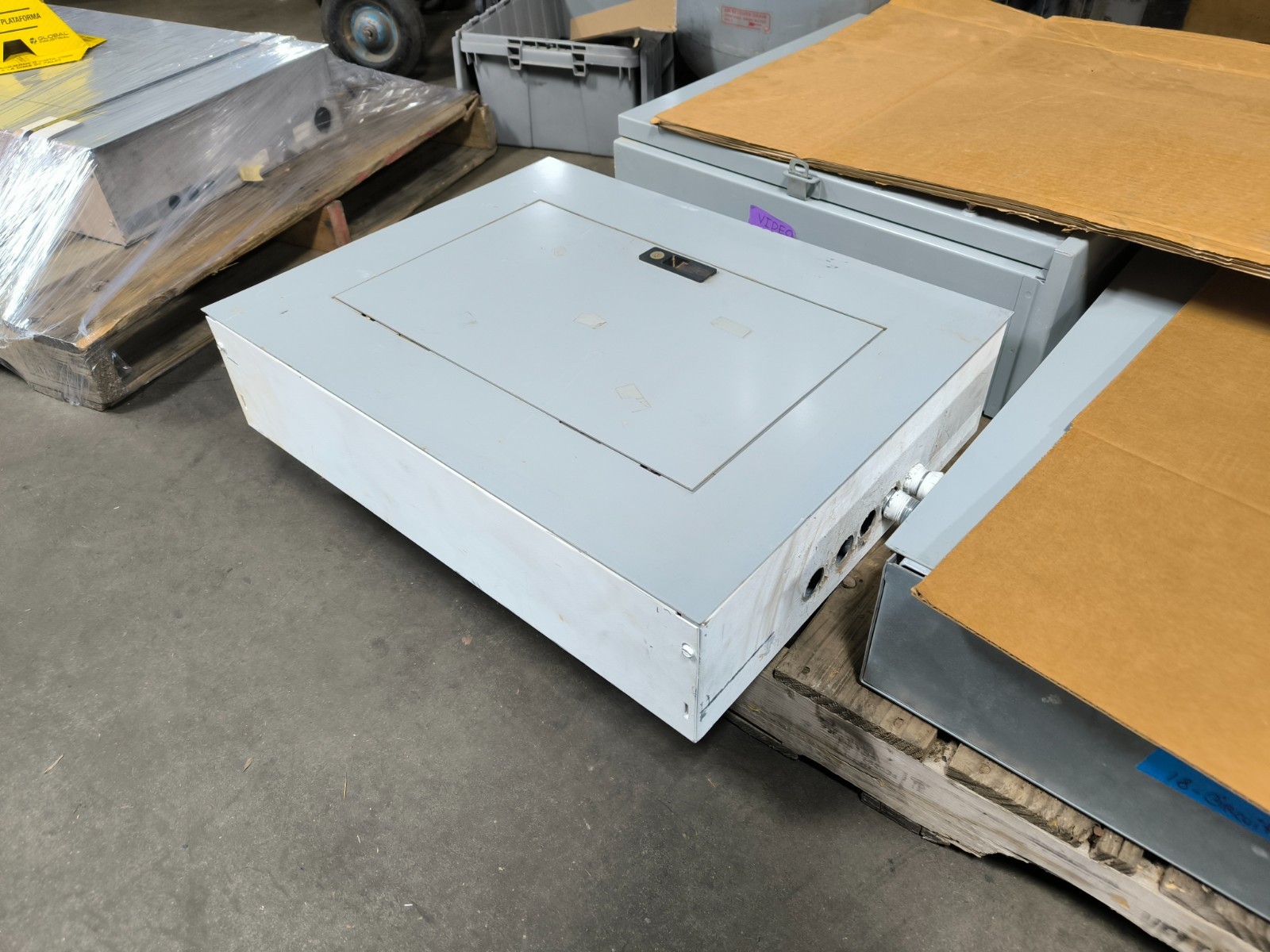 GE General Electric AQF3181CBX AXS5B7 A Series Panelboard 100 Amp 208Y/120V 3PH