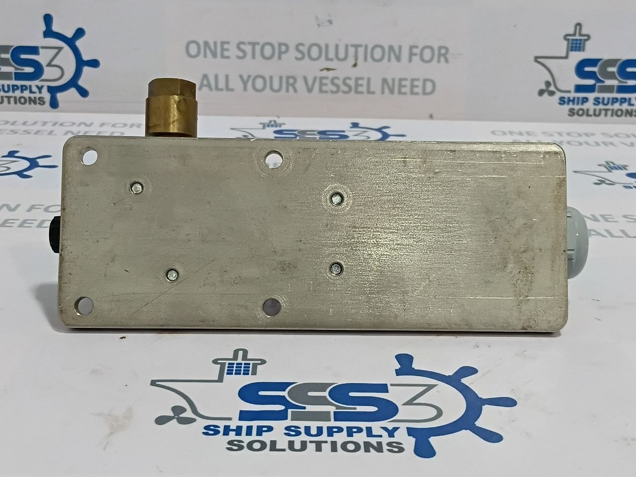 Bernstein I88-U1Z w Limit Switch 608.6103.008 AC15 Ue 240V/Ie 3A Ui 250V IP65