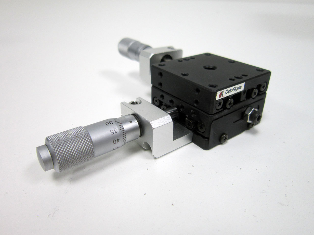 OPTO SIGMA TAM-402 40MM 40MM XY AXIS LINEAR STAGE 1.57″ ~ TAM-402C STYLE