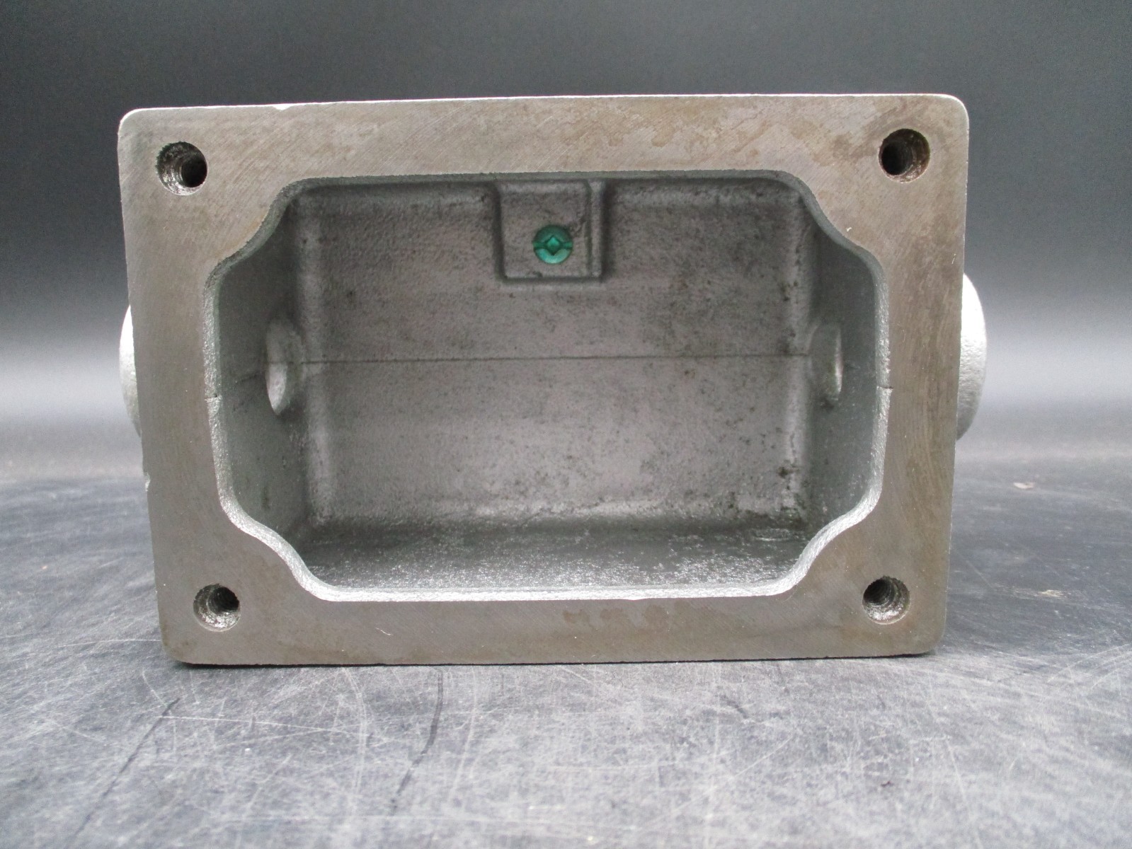 CROUSE HINDS ENRC21201-M4 20A EXPLOSION PROOF RECEPTACLE 125V *SAME DAY SHIP
