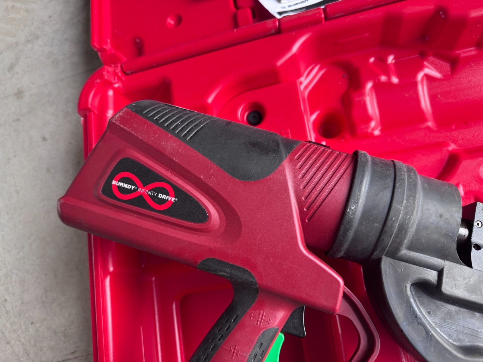 Excellent, Burndy PAT750-LI Hydraulic Crimper Patriot Crimping Tool w/ Batteries