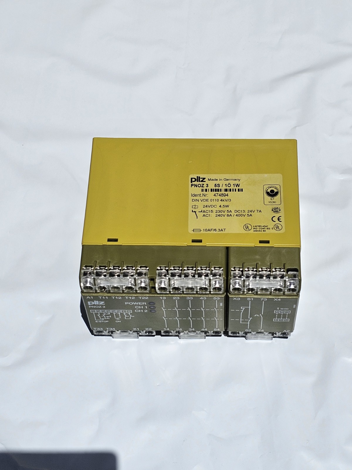 PILZ PNOZ 3 SAFETY RELAY 474894 24Vdc 4.5W PNOZ/3 24VDC 5S 1O 1W