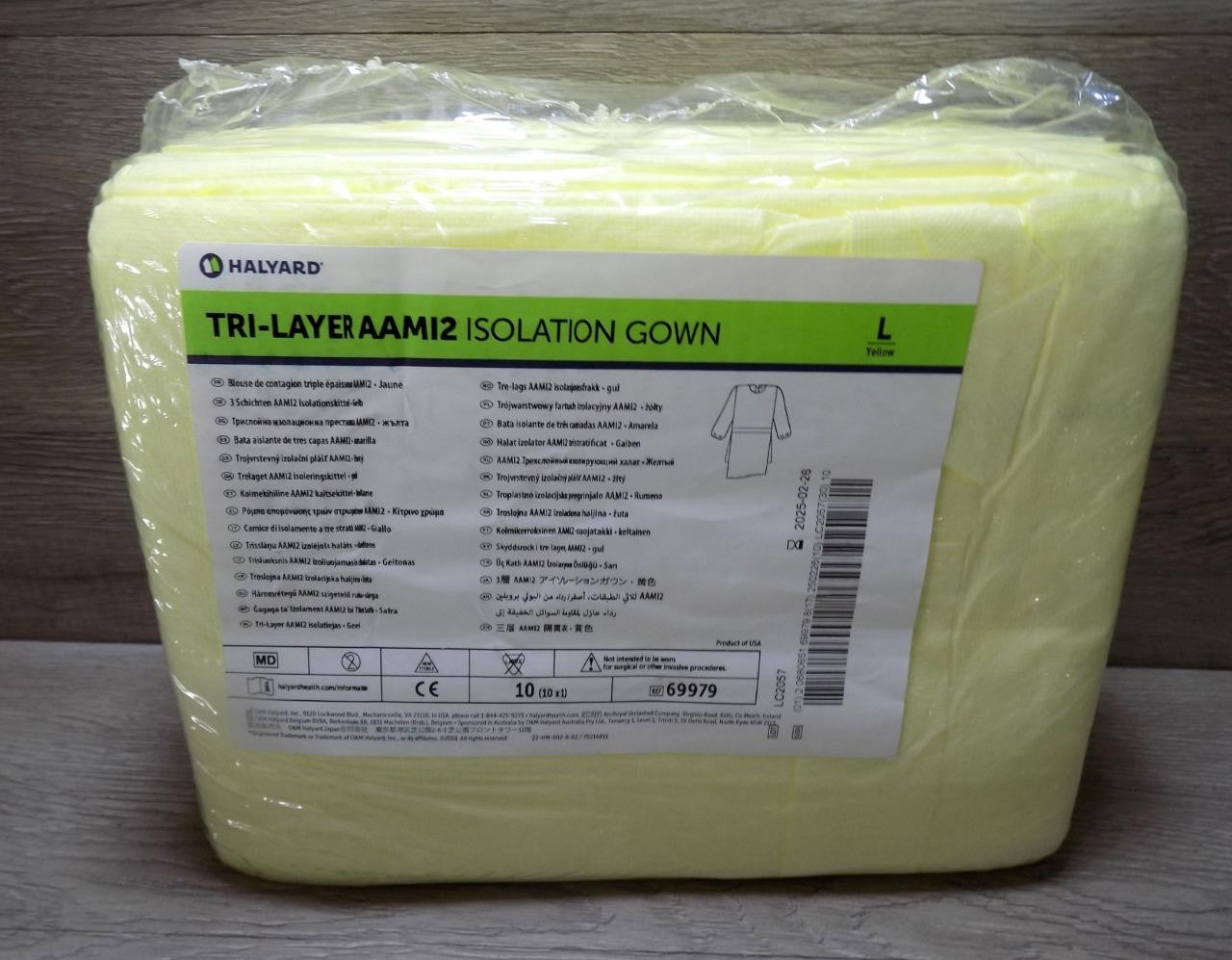 Halyard AAM12 6997 Large Tri-Layer Yellow Isolation Gown 10/Pack
