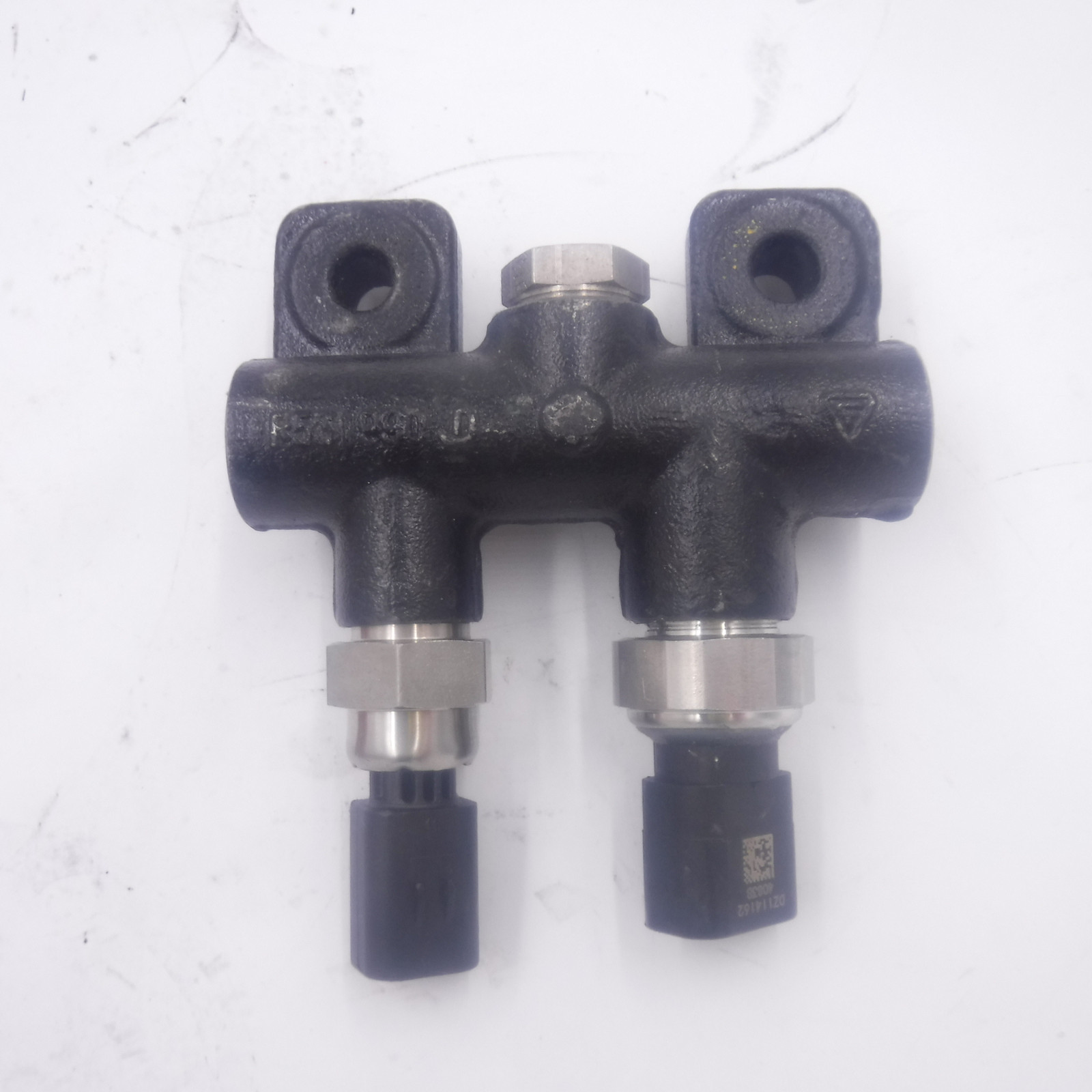 Genuine OEM John Deere R531990 Manifold For 160G 410K 550K
