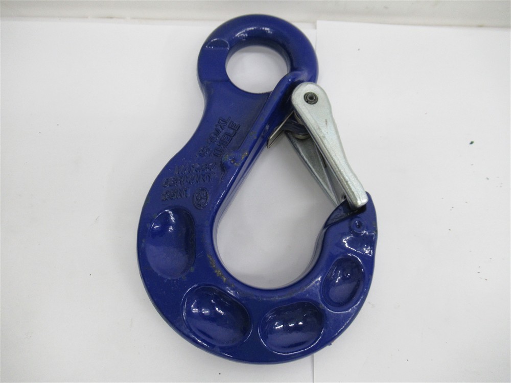 Thiele F32935, 13-10 Sling Hook w/ Eye & Latch, 6.70 Ton WLL