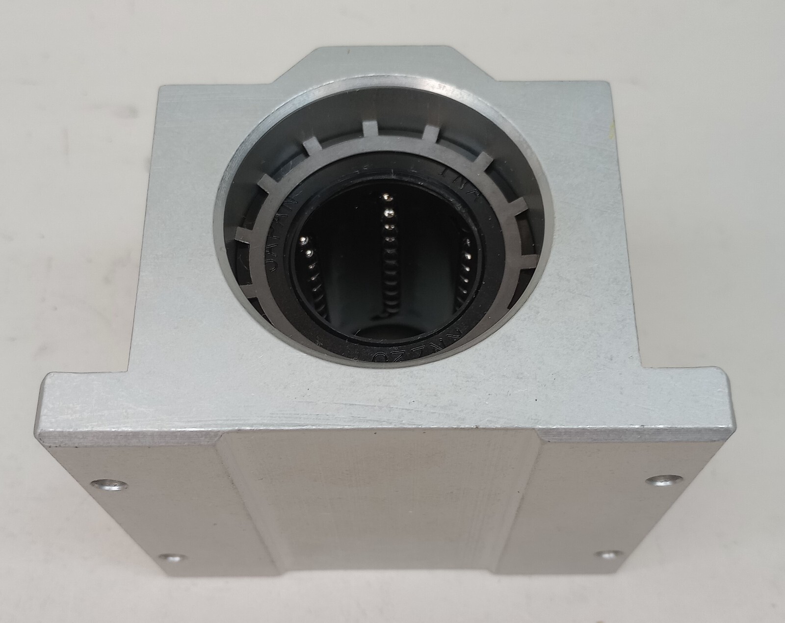 INA KGNZ20PP Linear Bearing 1.250in Shaft Diameter 3.625in Overall Width